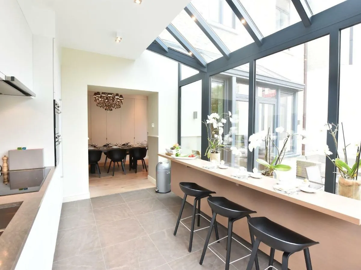 Spacious Villa In Knokke Heist With Garden Brugia Belgia